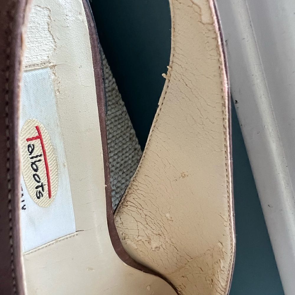 Talbots Tan Suede Rounded Toe Slingback Versatile shoes 7 - Picture 13 of 14